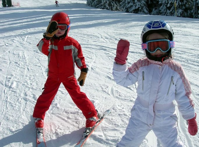 teach children to ski 